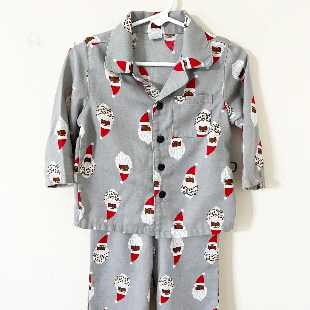 Old Navy Unisex Holiday-Print Santa Walnut Pajama Set Size 12-18 Months - Picture 2 of 11
